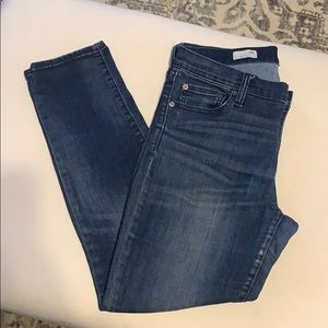 Super cute GAP Girlfriend Jeans